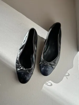 Chanel Navy And Grey Leather Logo Ballet Flats
