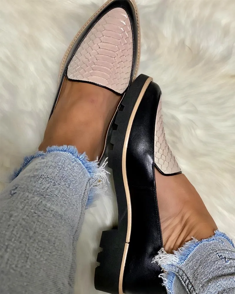 Croc Embossed Pointed Toe Flatform Loafers