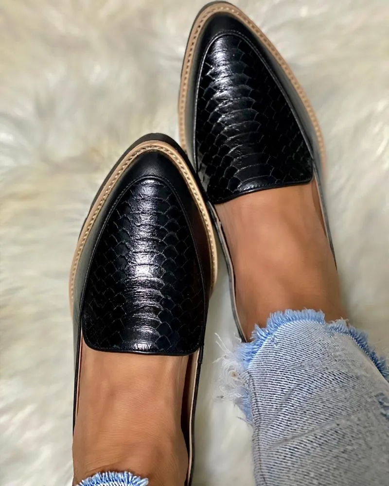 Croc Embossed Pointed Toe Flatform Loafers