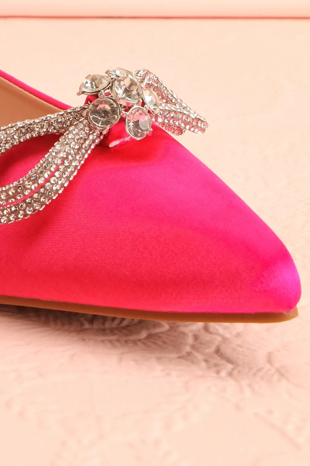Effet Fuchsia | Satin Ballet Flats w/ Sequin Bow