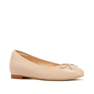 Elizabeth II Warm Sand