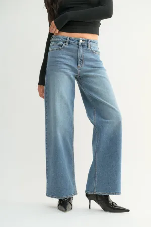 High Rise Straight Jean
