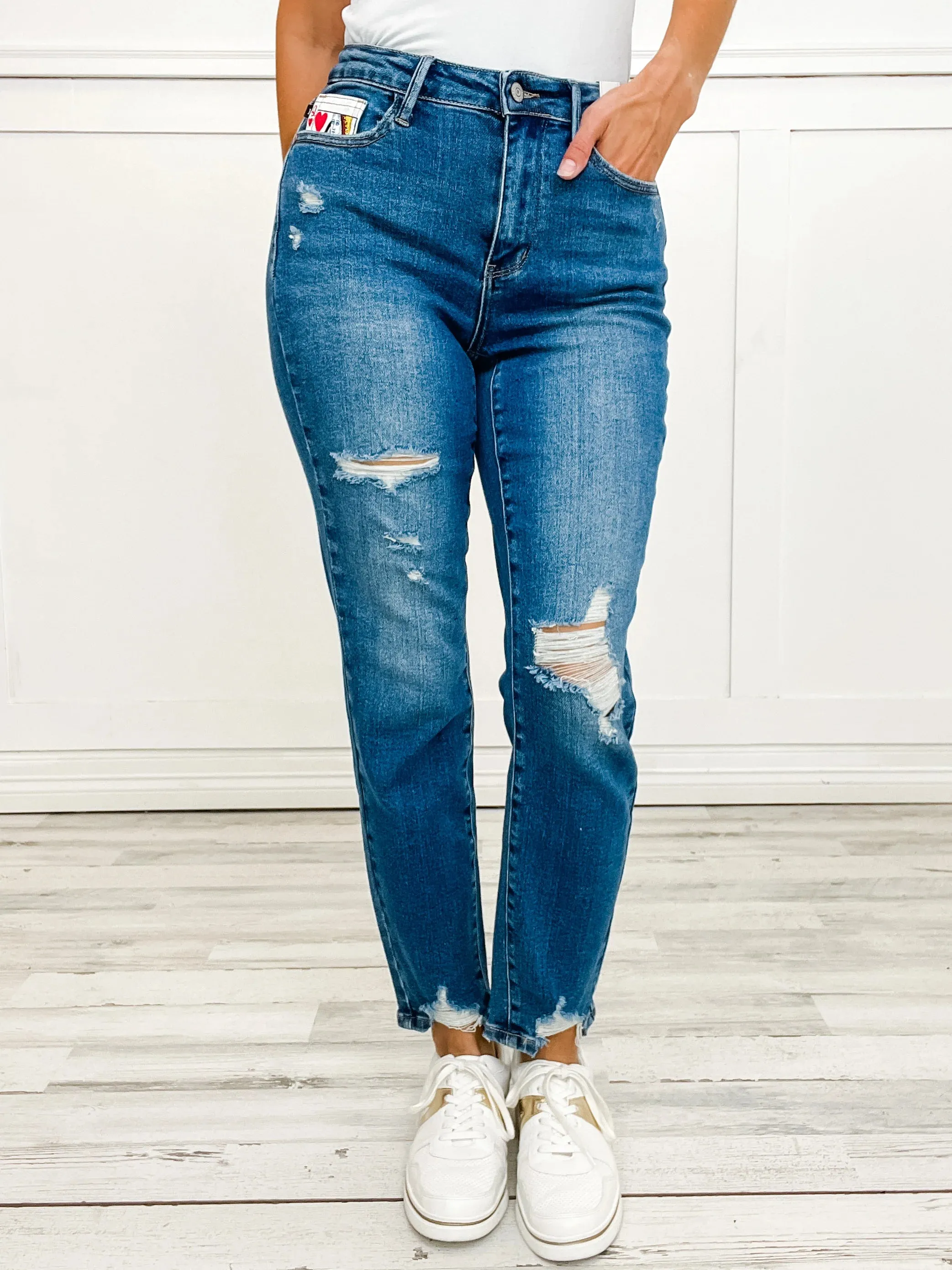 Judy Blue High Rise Queen Of Hearts Boyfriend Distressed Jeans