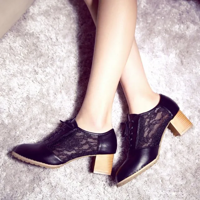 Lace Patchwork Round Toe Middle Chunky Heels Shoes