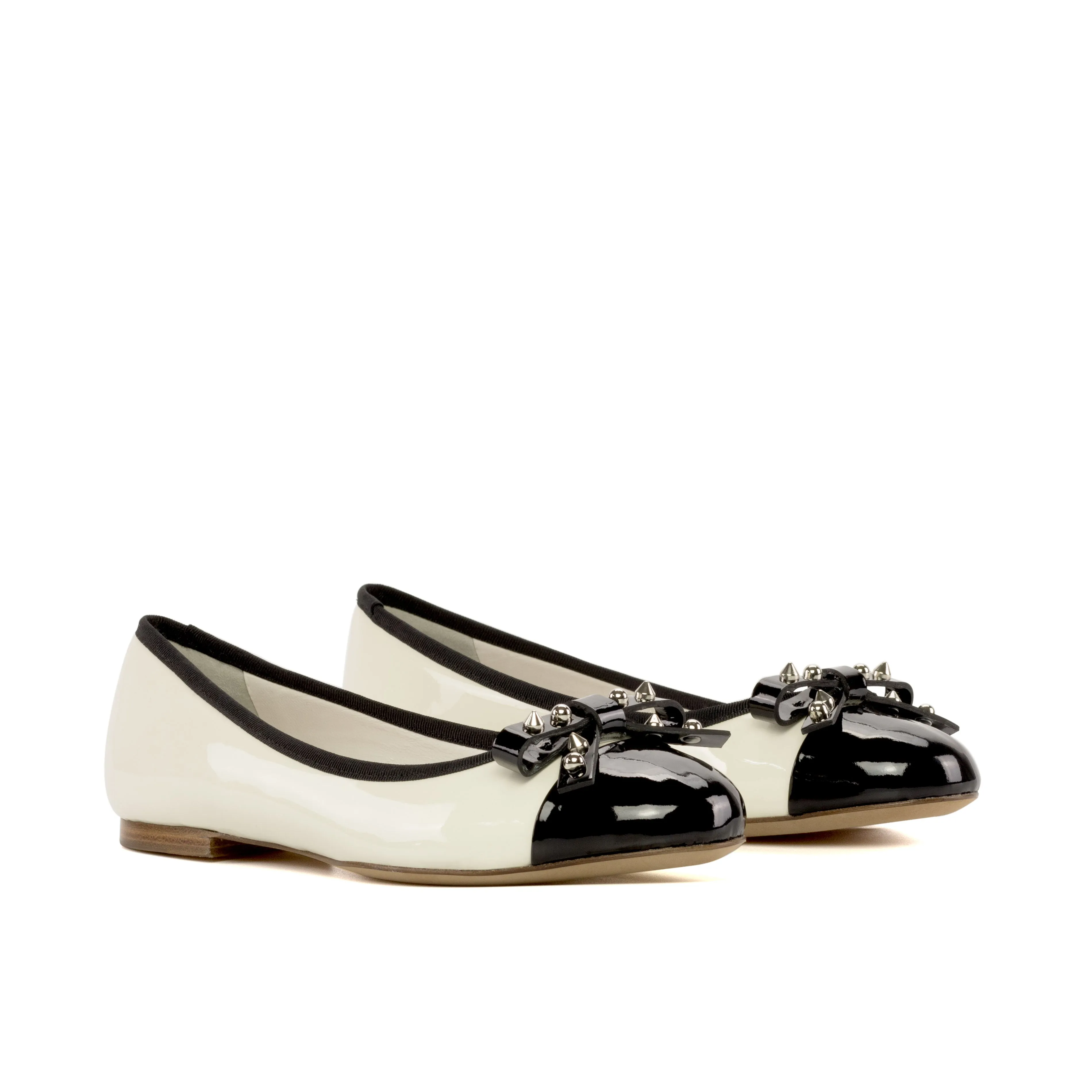 Laurina Padua Flat