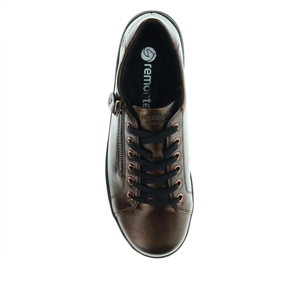 Leather Lace-Up Trainers - DRS39505 / 325 415