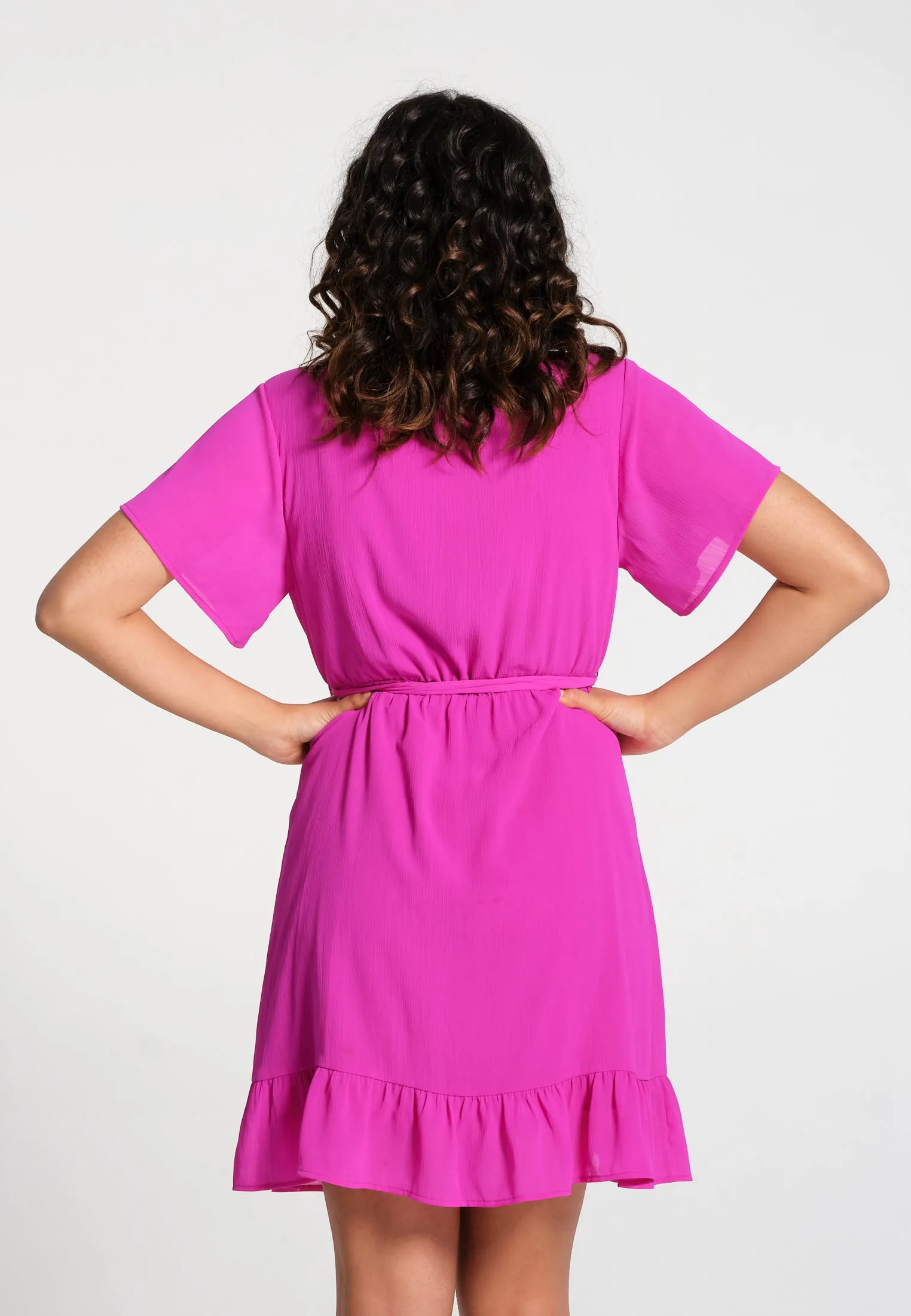 Robe femme courte fuchsia coupe cache-cœur avec ceinture nouée