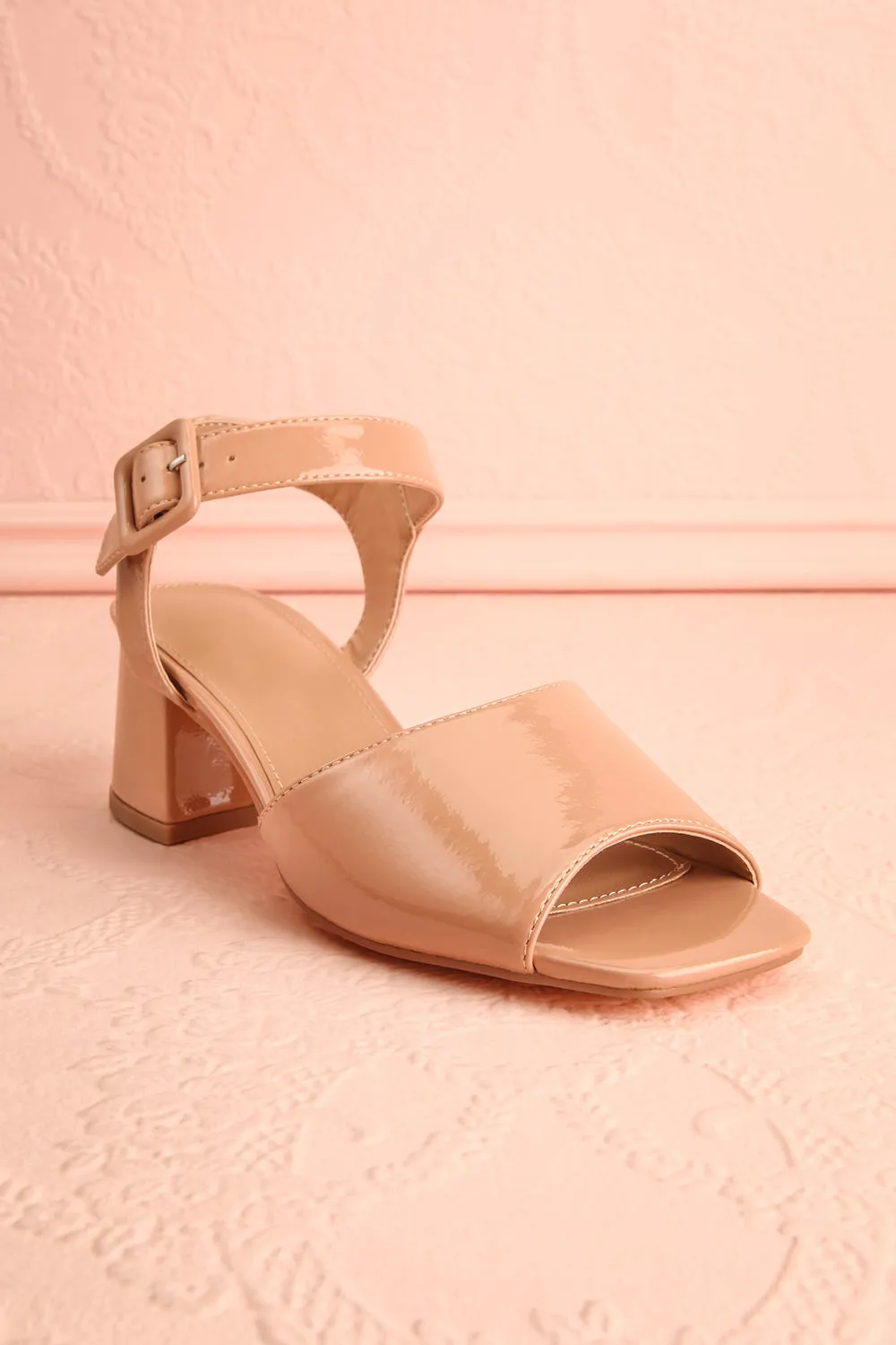 Rocita Beige | Glossy Heeled Sandals