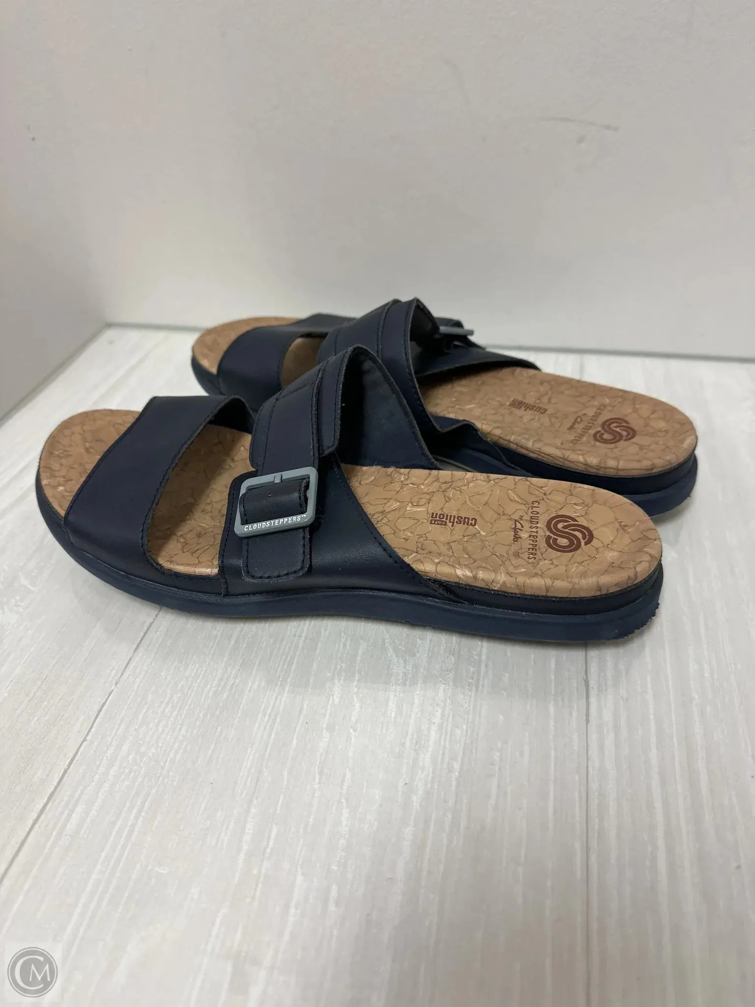 Sandals Flats By Clarks In Navy, Size: 10