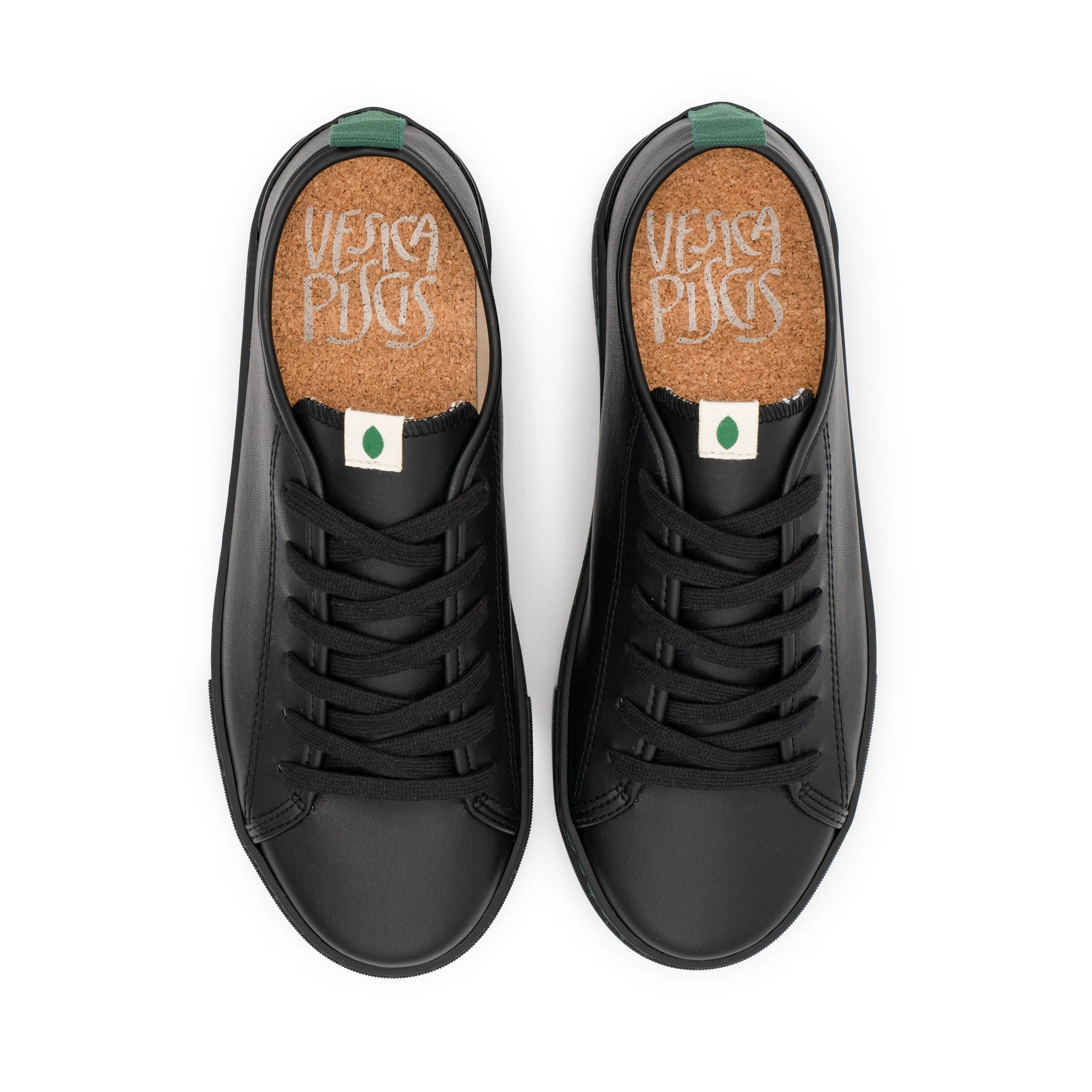 Vegan sneaker bio-veg black NIK003