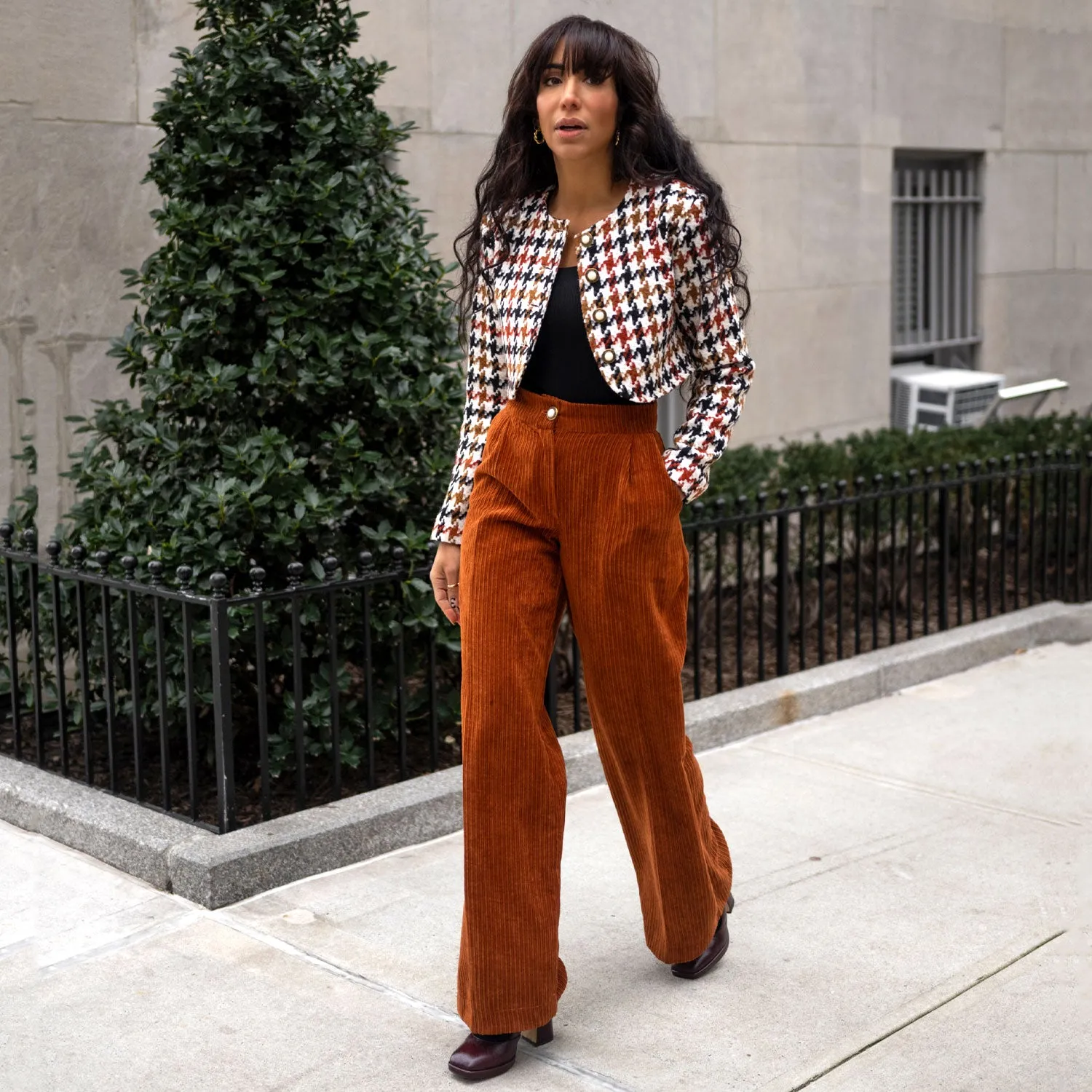 Wide-Leg Pants in Brown Corduroy